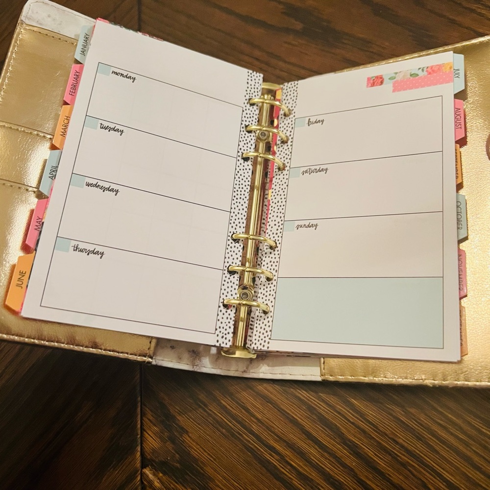 ❌SOLD❌New Agenda 52 Planner, Stickers & Accessories - Picture 4 of 13